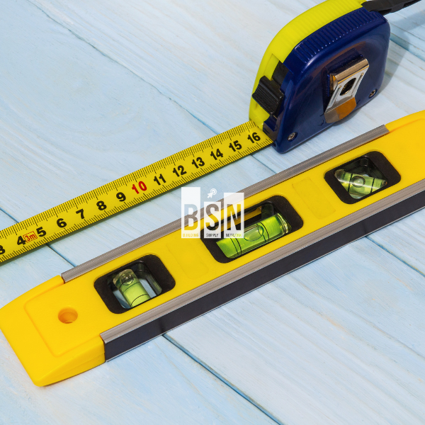 Levels & Tape Measures